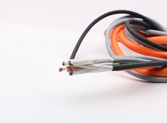 柔性耐油伺服动力电缆